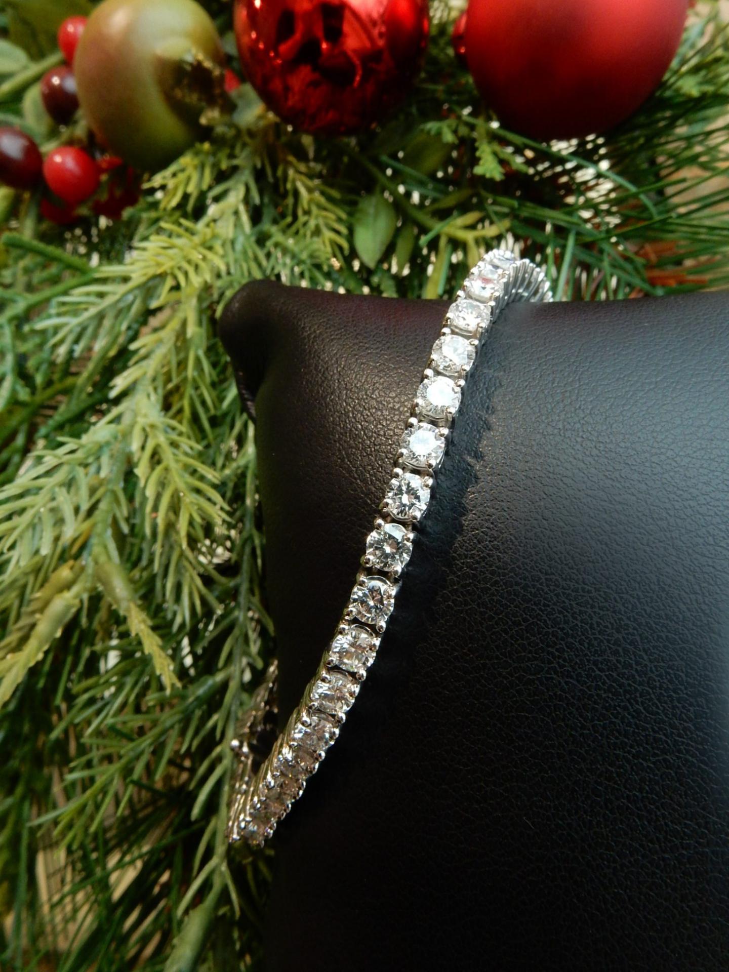 Ferro Estate & Custom Jewelers