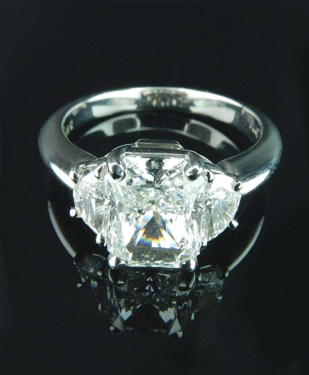 Ferro Estate & Custom Jewelers