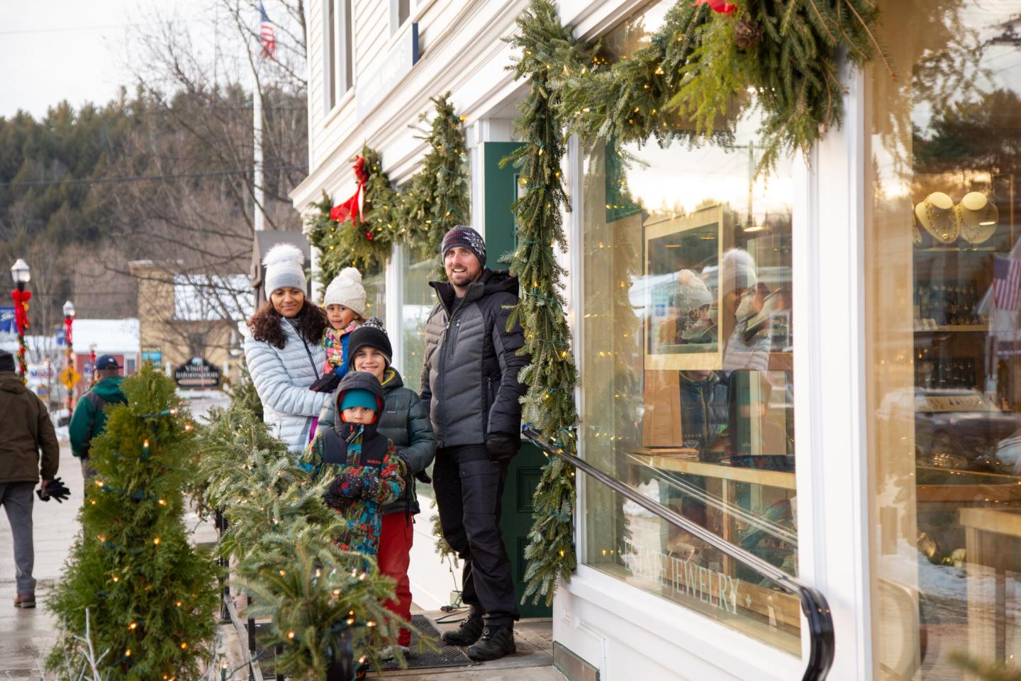 Discover Special Deals and Support Local During the Go Stowe Holiday Stroll