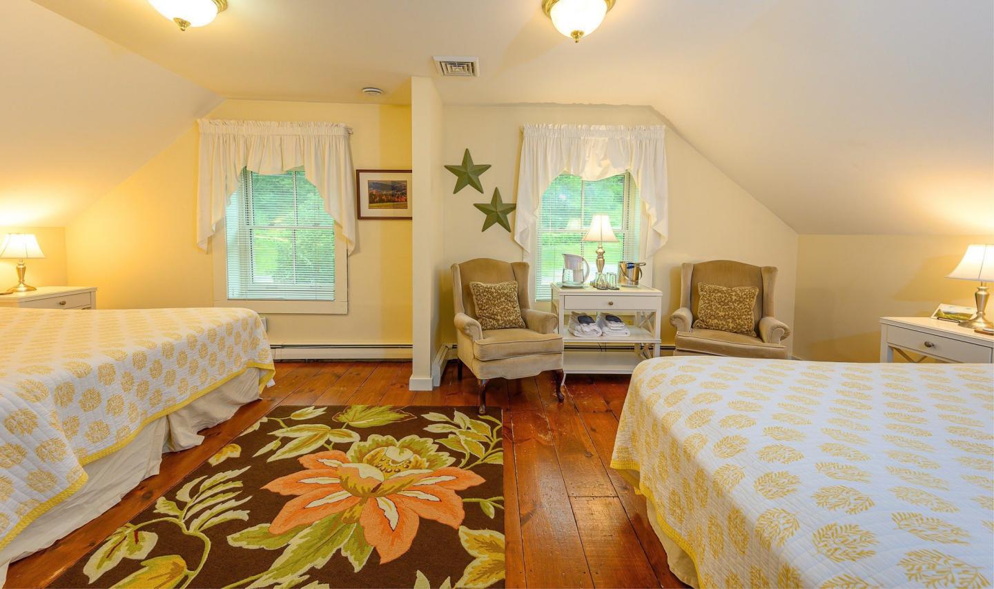 Brass Lantern Inn