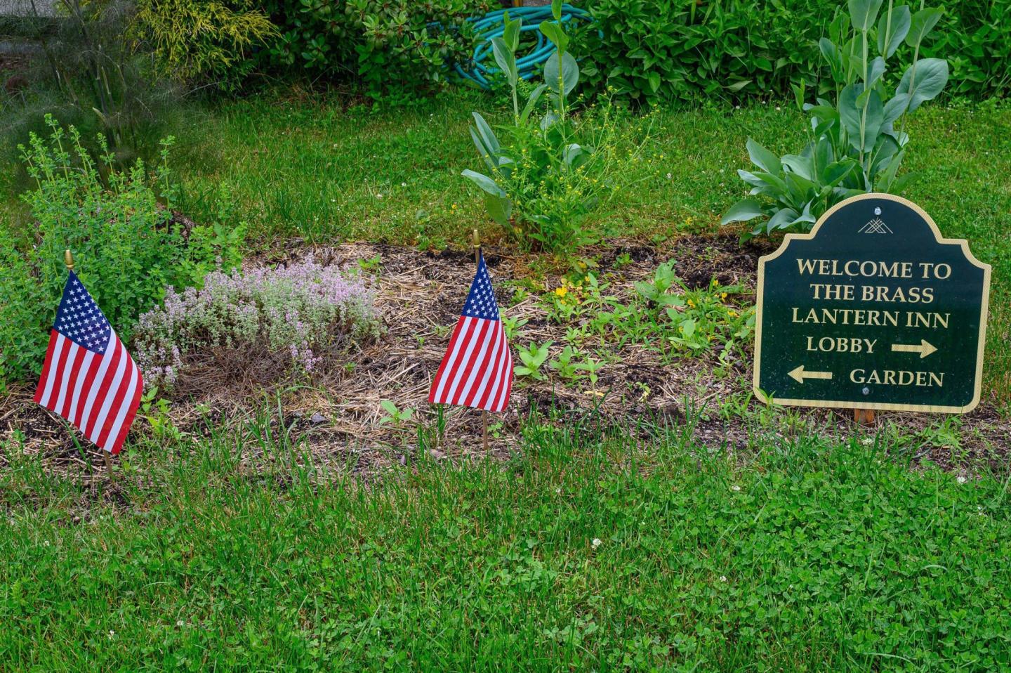 Brass Lantern Inn
