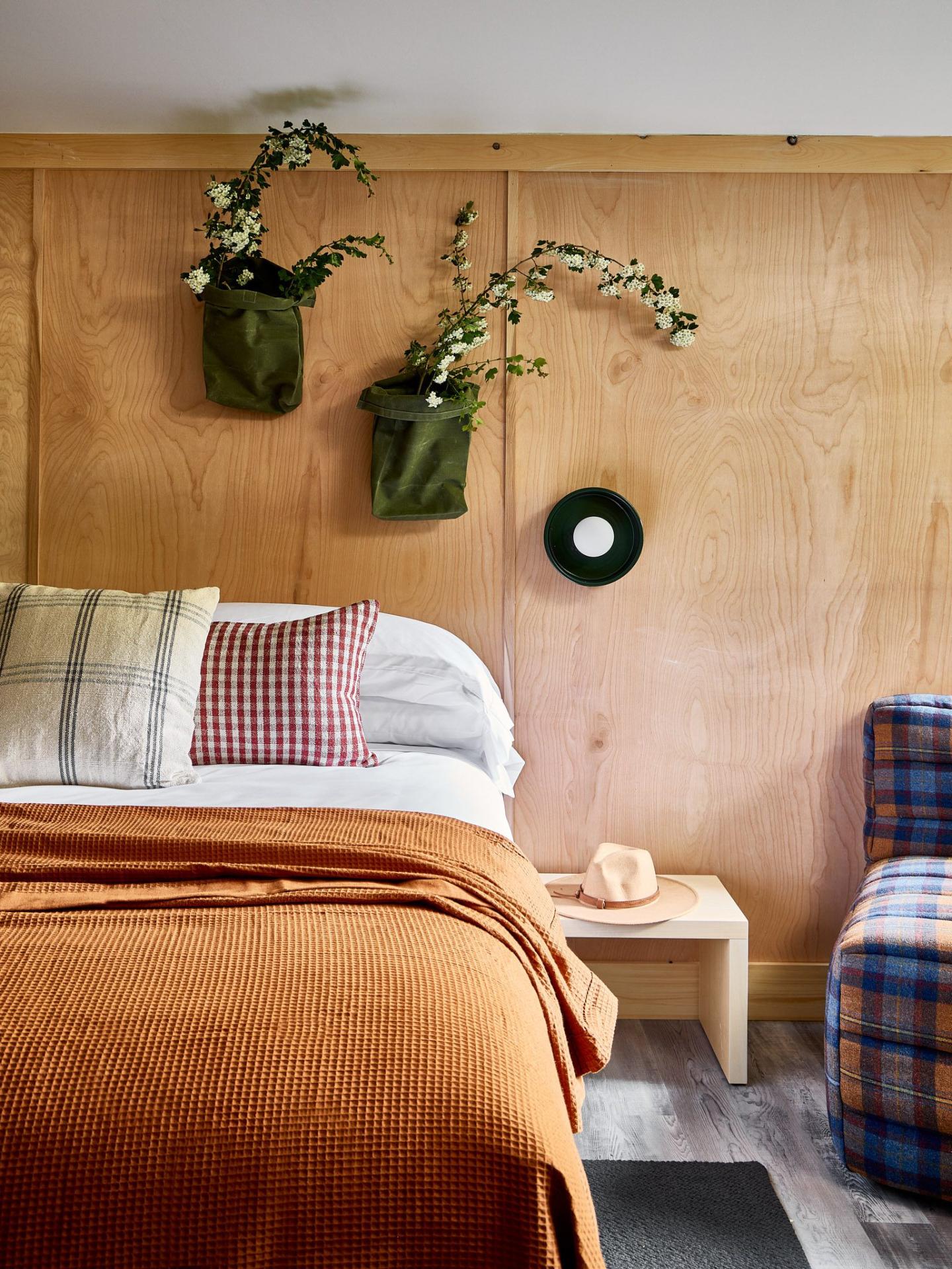 Bluebird Cady Hill Lodge