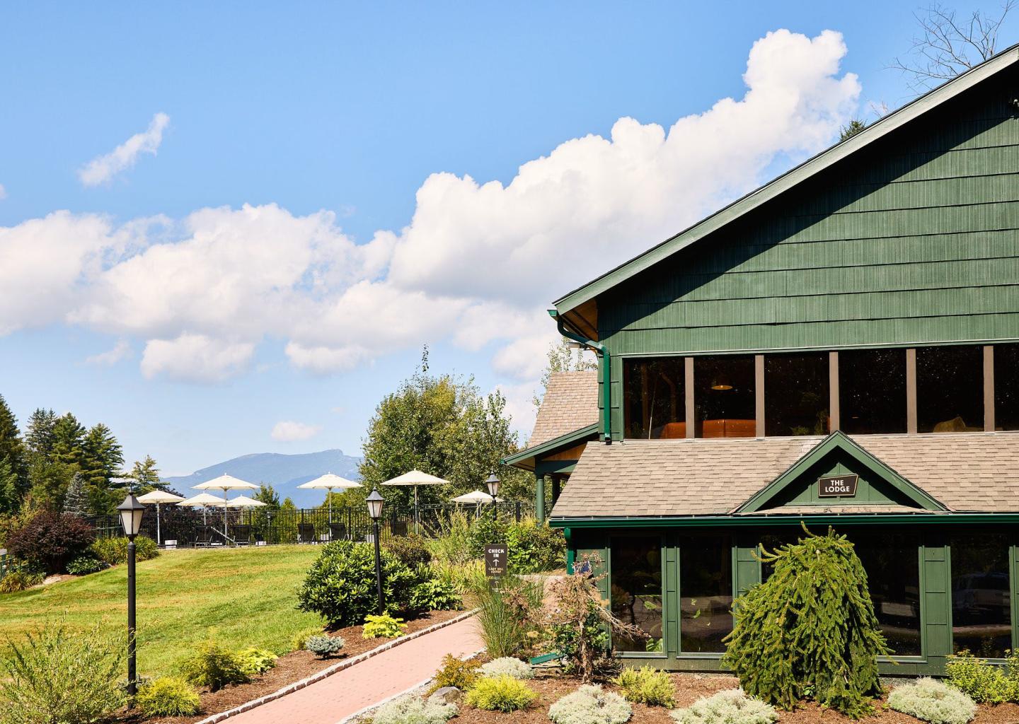 Bluebird Cady Hill Lodge