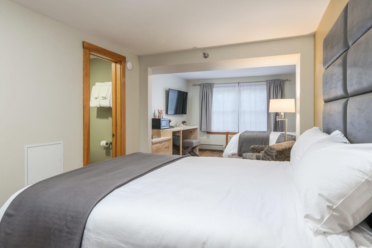 Grey Fox Inn & Resort