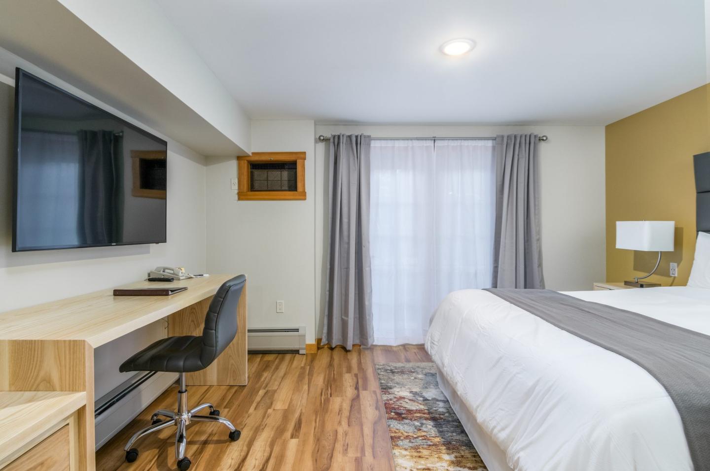 Grey Fox Inn & Resort