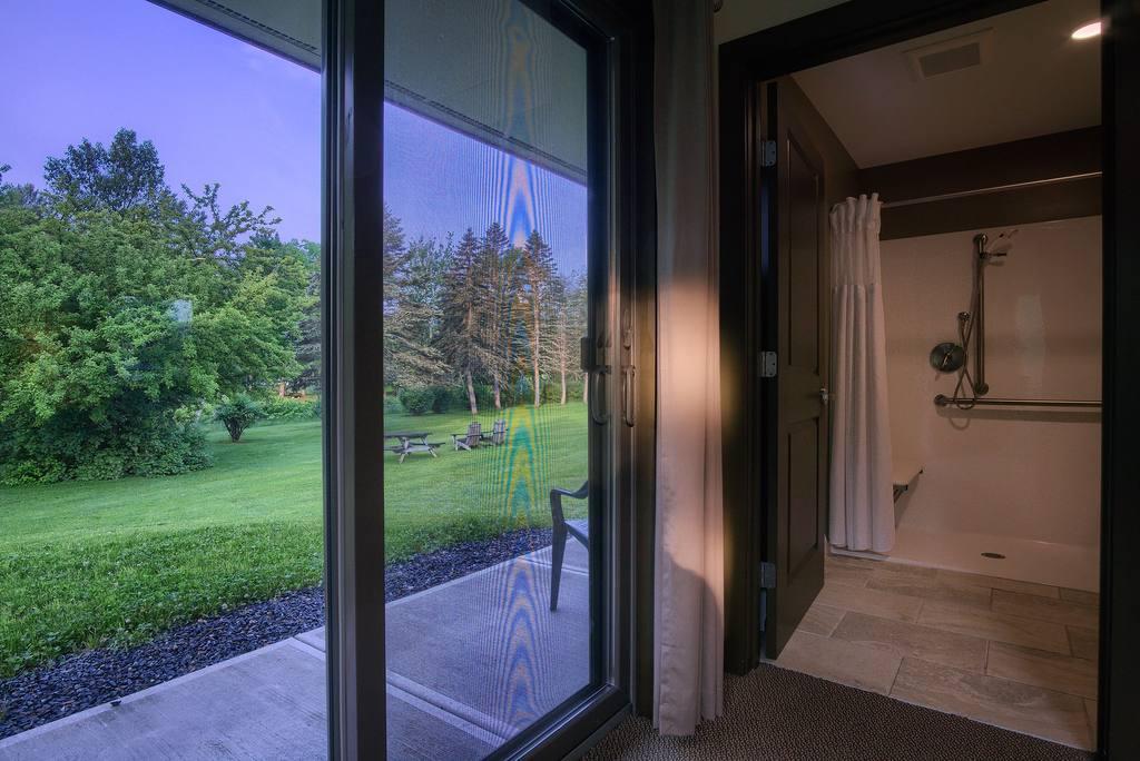 Sun & Ski Inn and Suites