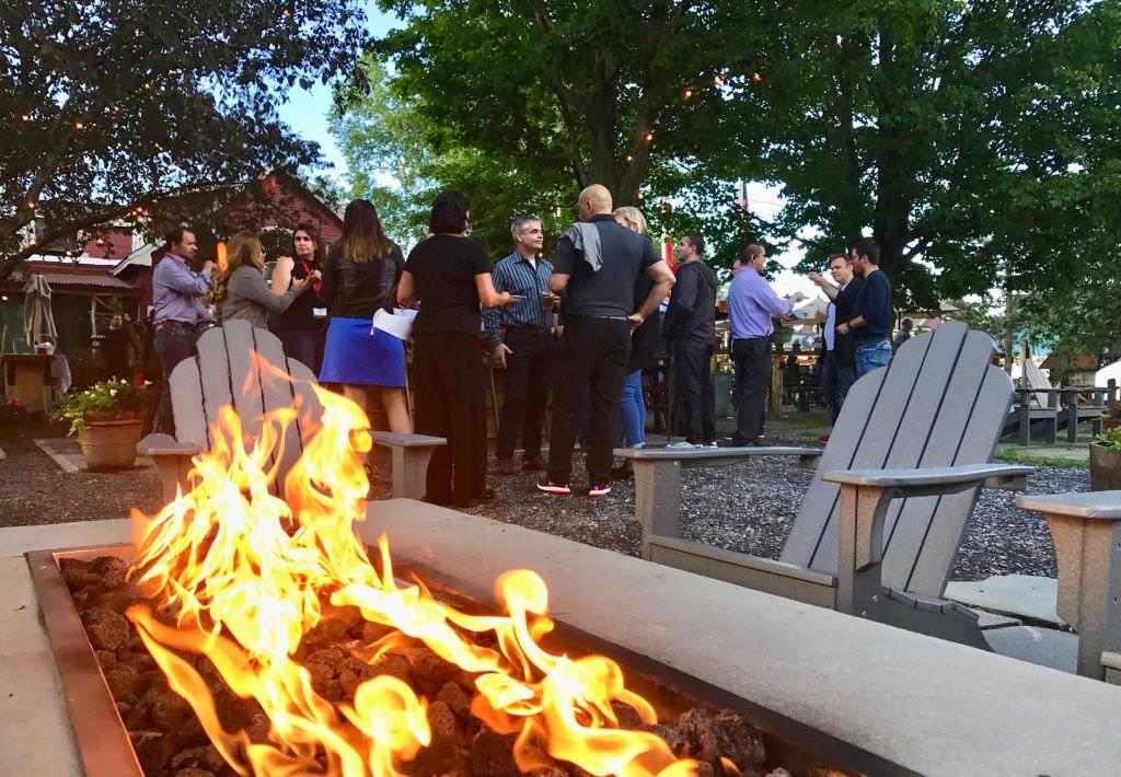 6 Relaxing Outdoor Dining Spots in Stowe