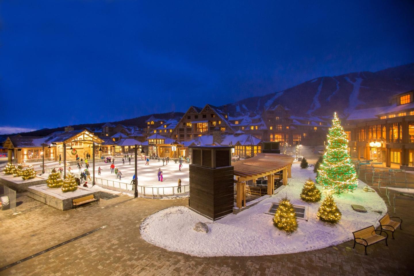 Plan a Holiday Day Trip to Stowe