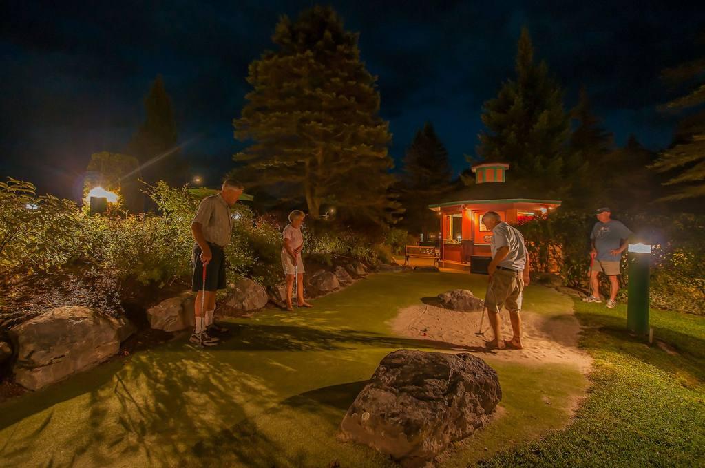 Sun & Ski Inn and Suites