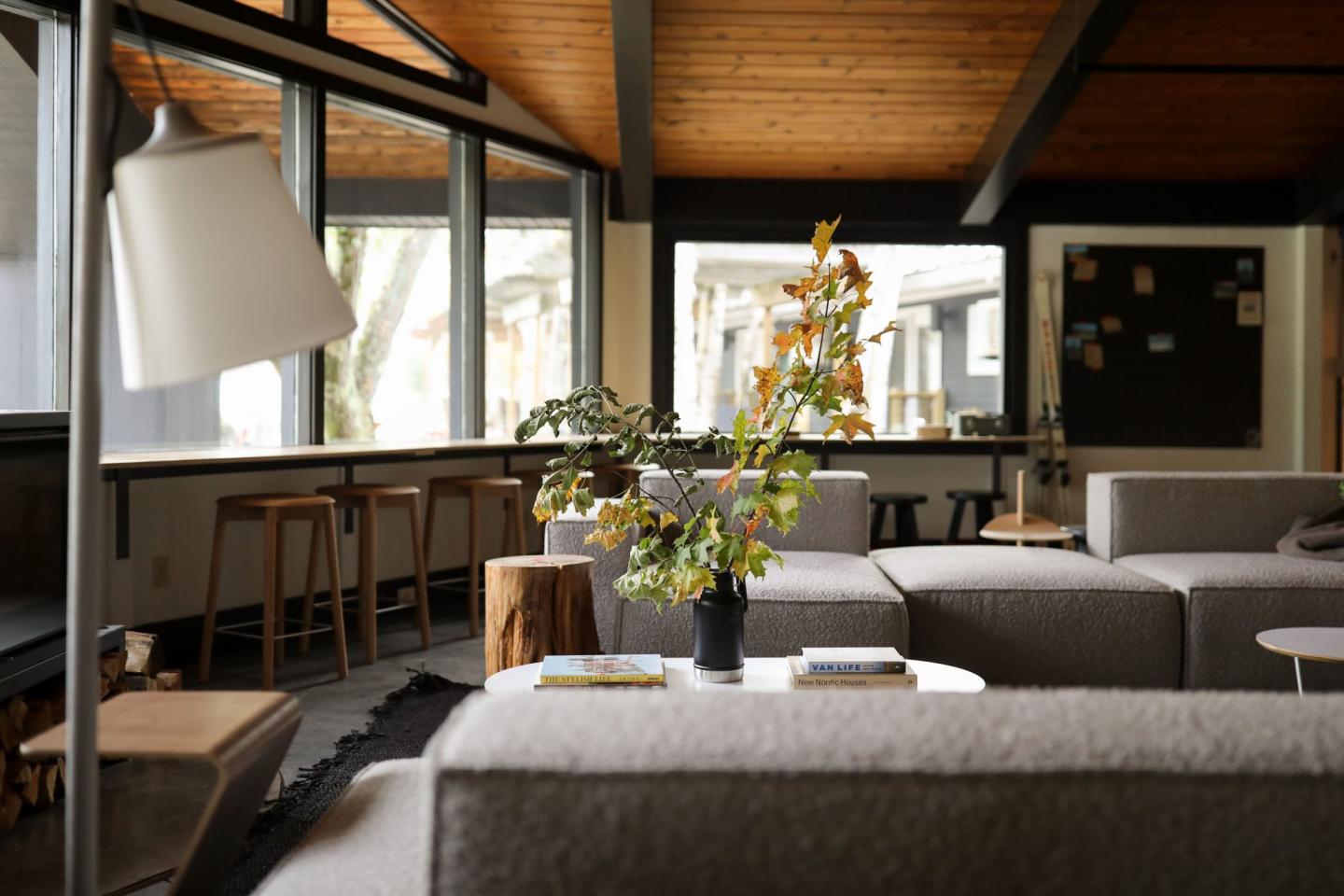 Tälta Lodge, a Bluebird by Lark