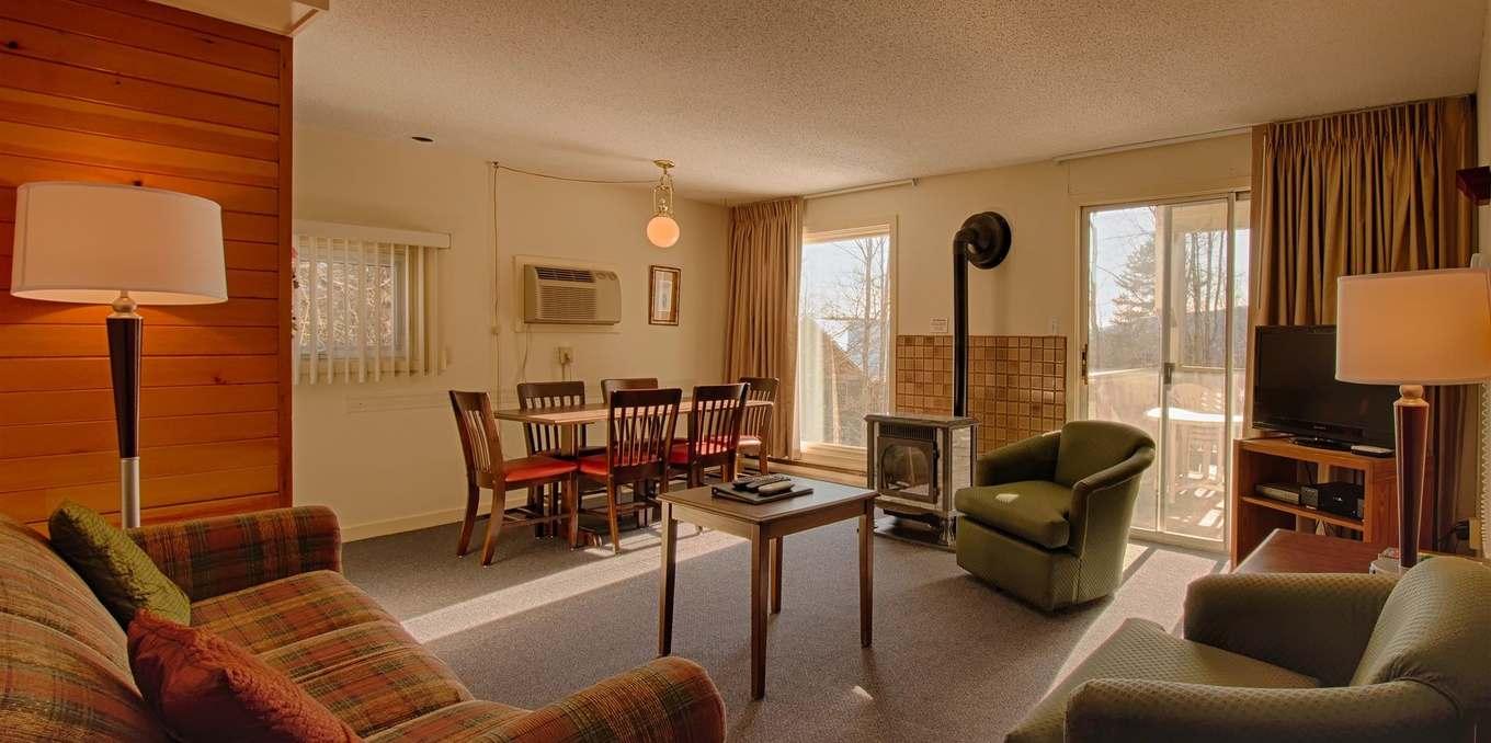 Sun & Ski Inn and Suites