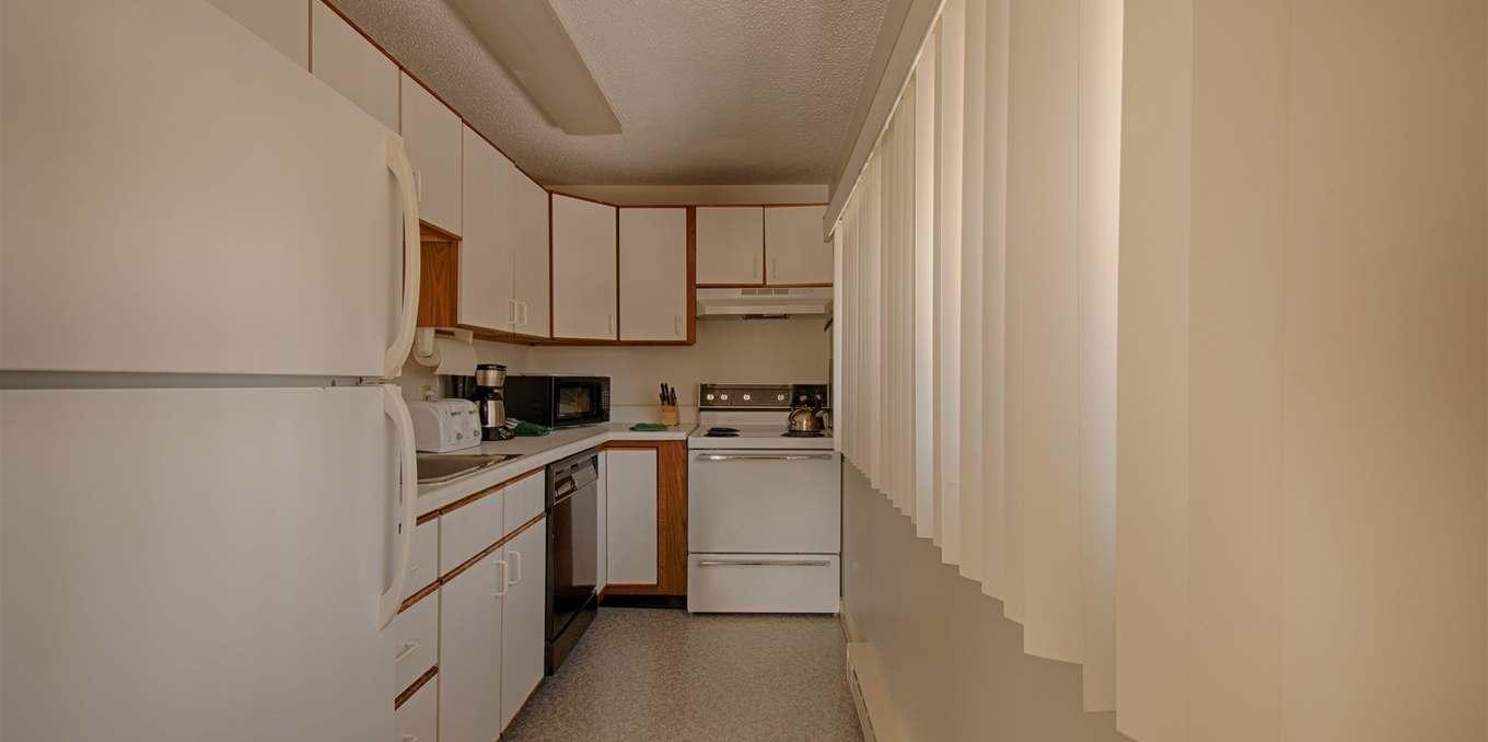 Sun & Ski Inn and Suites