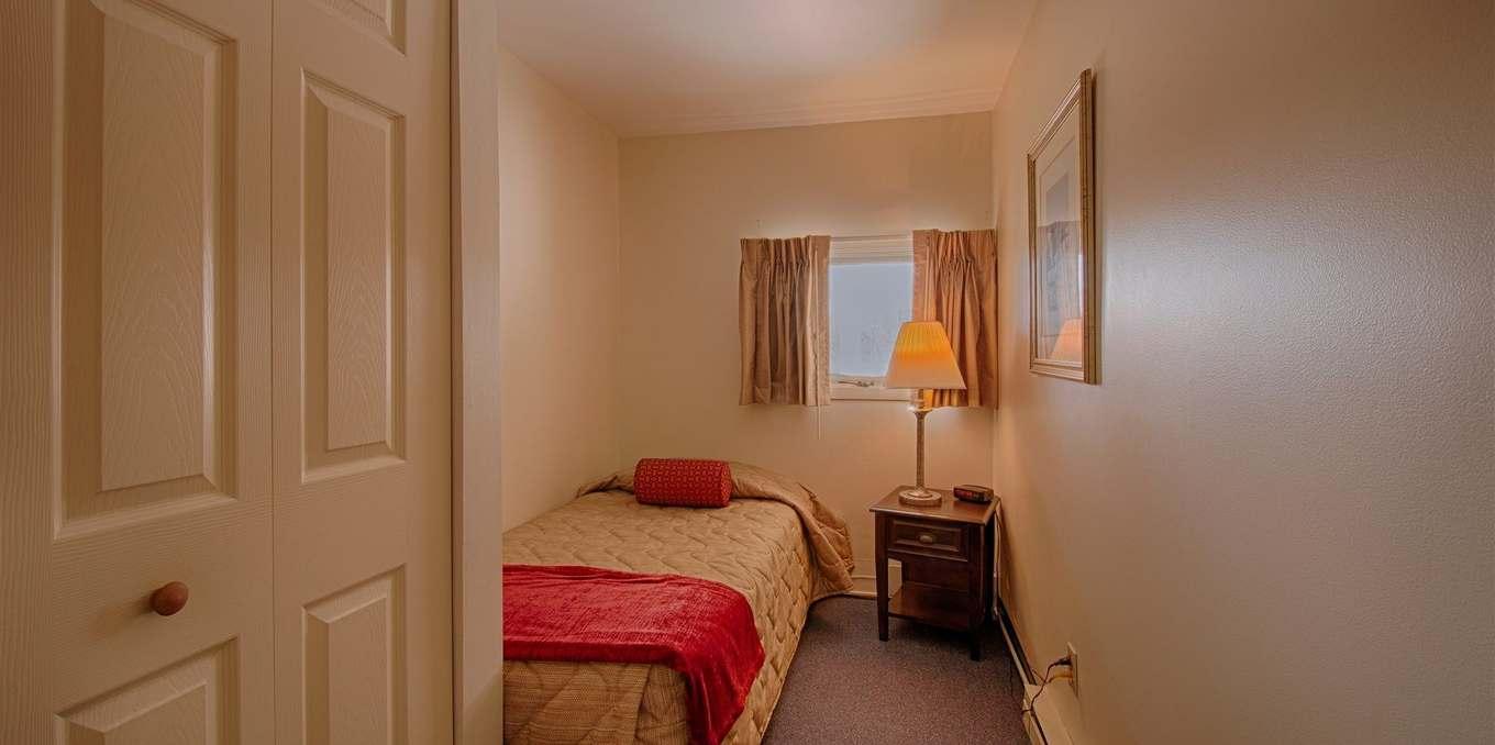 Sun & Ski Inn and Suites