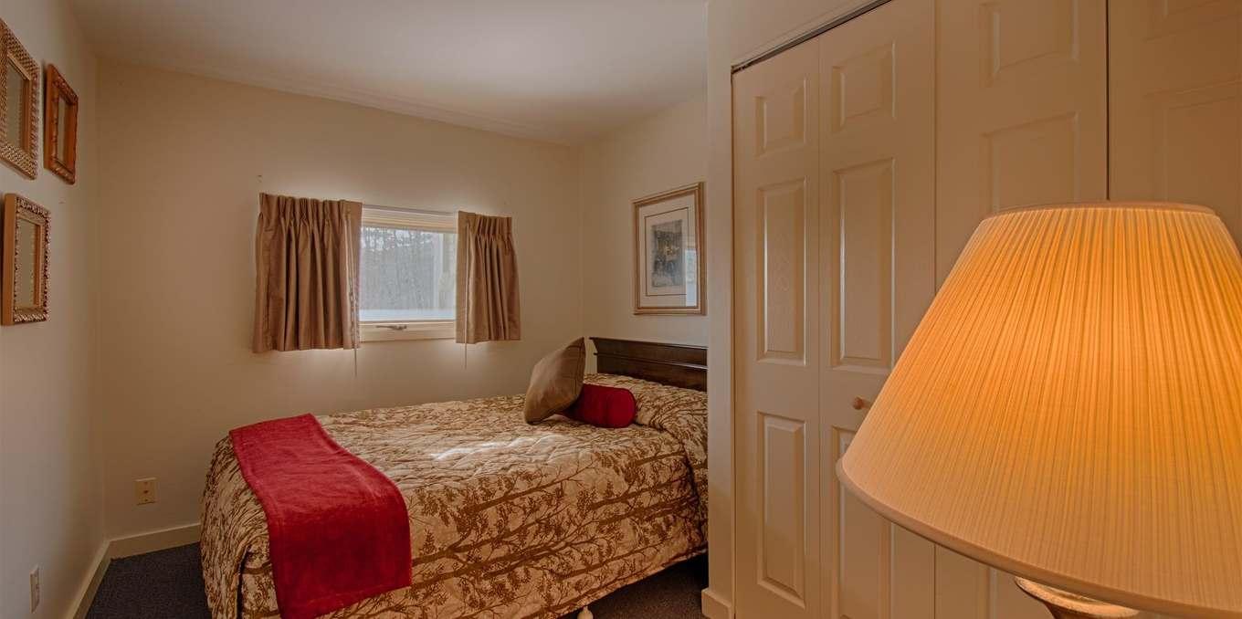 Sun & Ski Inn and Suites