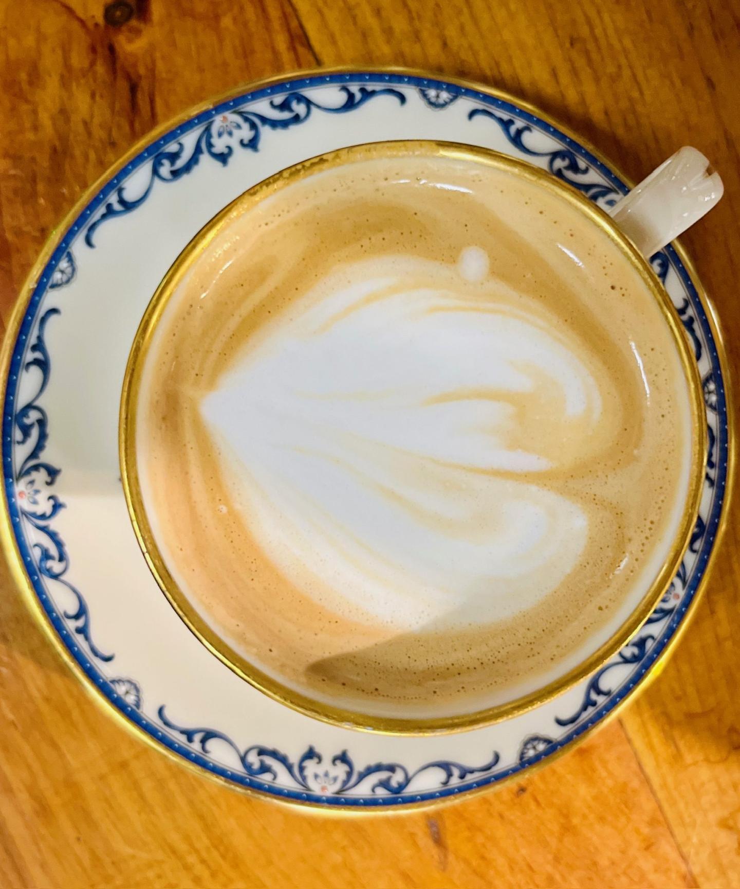 Round Hearth Café, Marketplace and Lodge